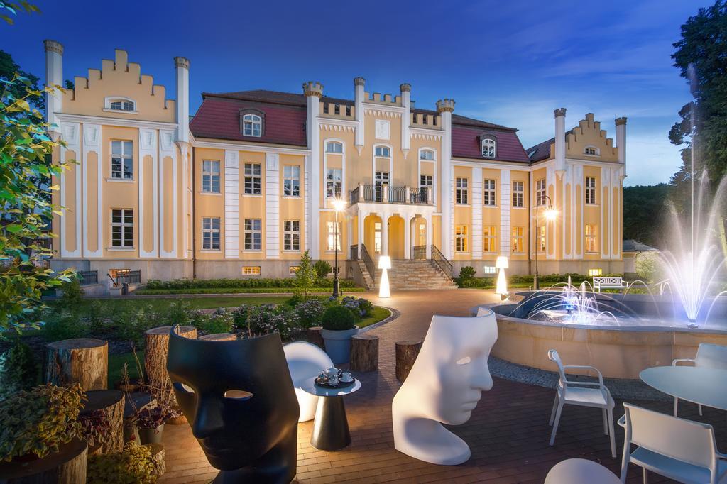 Relais & Chateaux Hotel Quadrille - Adults Only Gdynia Exterior photo